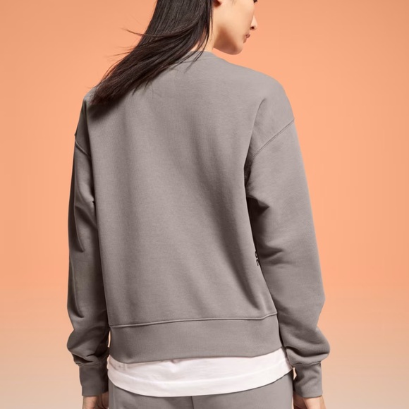 On • Women - Apparel - Club Crew - Picture 2 of 6